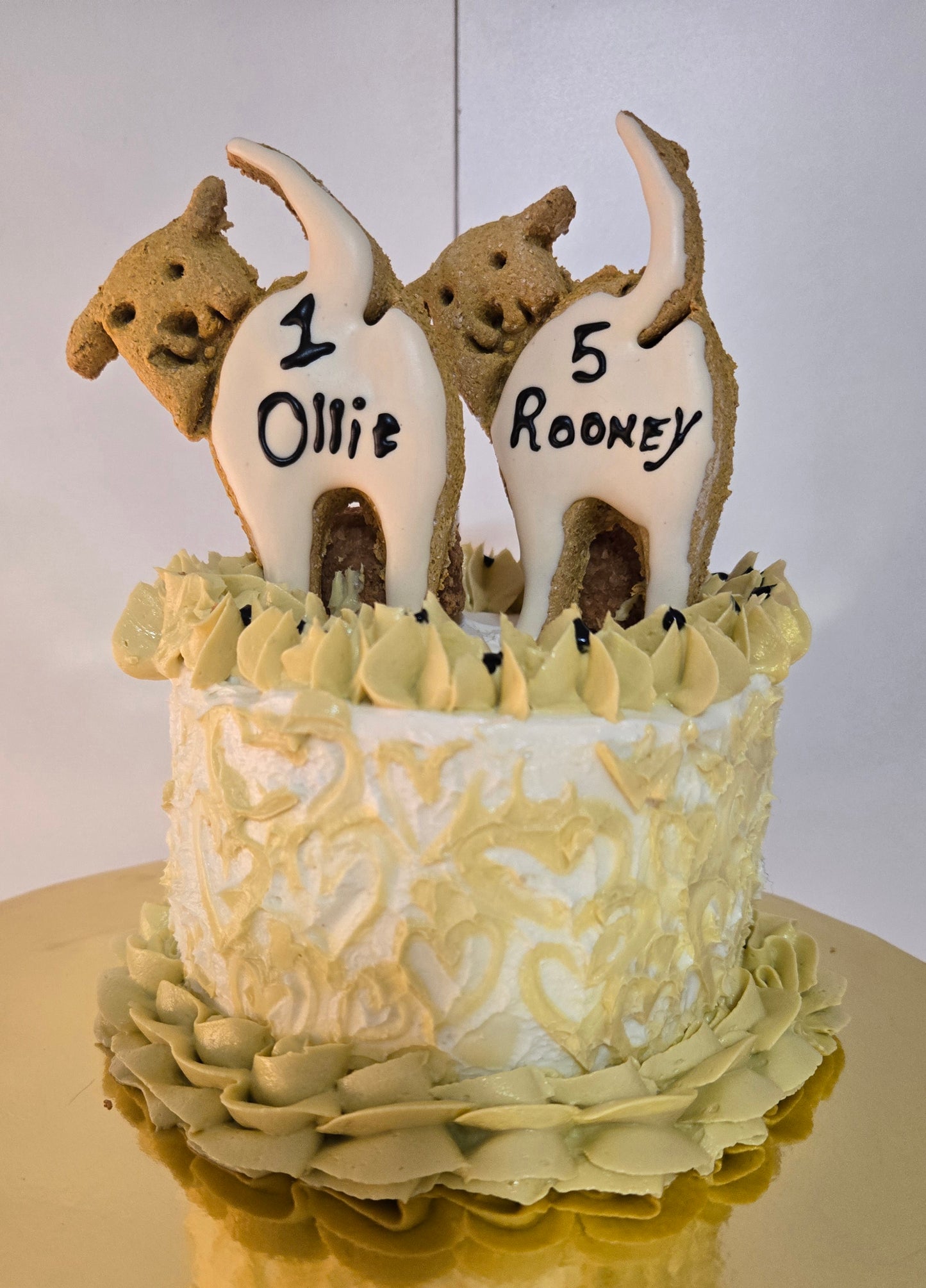 Custom Cakes
